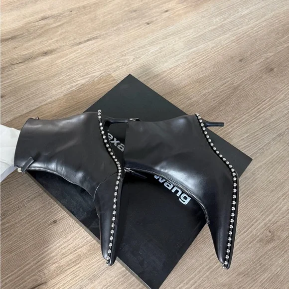 Alexander Wang black leather Eri studded pointed toe ankle length boots size 38 - Picture 3 of 5